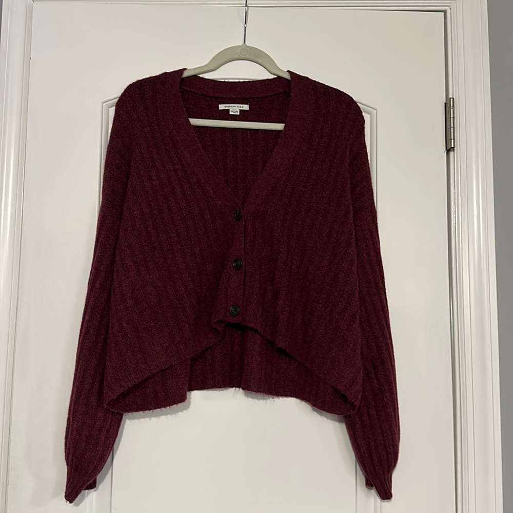 American Eagle Cropped Cardigan in Maroon - Size Medium
